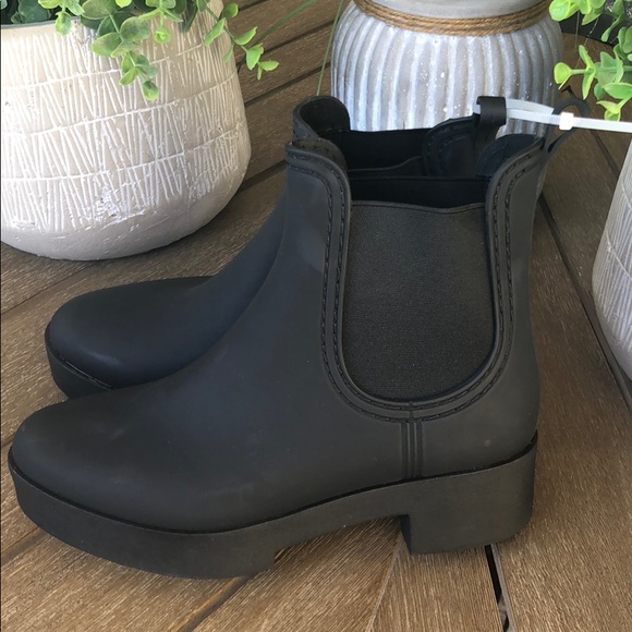 (Sold) Jeffrey Campbell Hydra Platform Waterproof - Picture 4 of 8